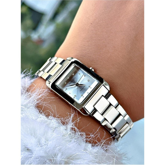 Ferrucci Gümüş Renk Çelik Kordon Kadın Kol Saati 03381